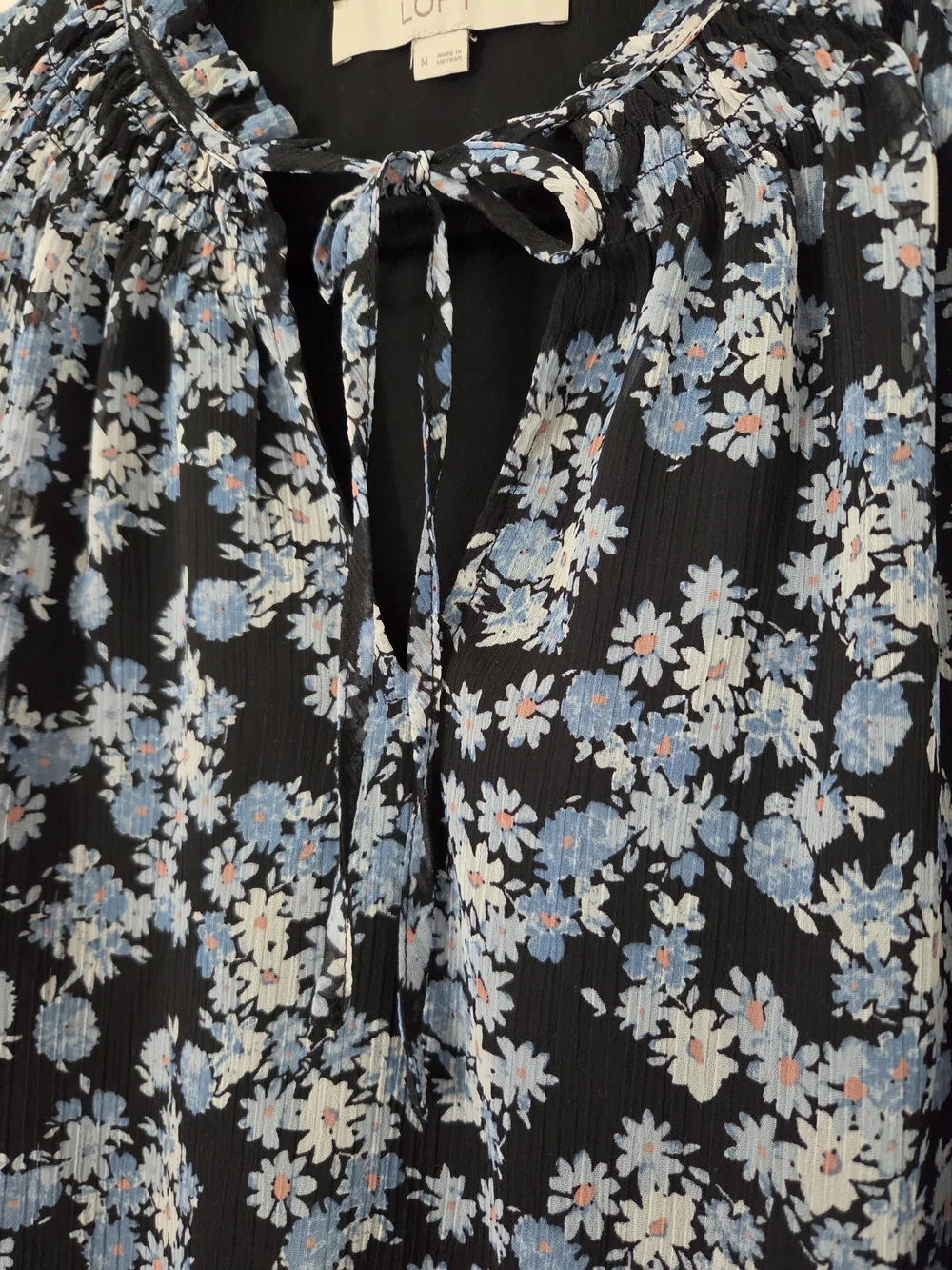 LOFT Navy Blue Floral Ruffle Sleeve Tie-Neck Blouse (M)